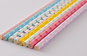 星巴克換用紙吸管，這背后的意義？